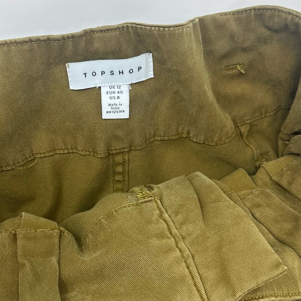 Topshop Green Cargo Shorts with Relaxed Fit - Picture 5 of 5
